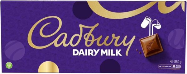 Cadbury Dairy Milk Chocolate Gift Bar, The Classic Creamy Taste, Perfect for Sharing, Extra-Large, 850 g (Pack of 1) - Image 3